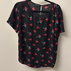 Simply Styled Blouse Size XL Color Black Red Green